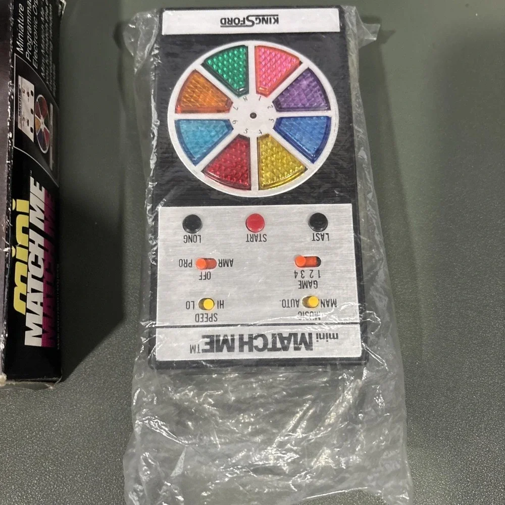 Vintage Mini Match Me Handheld Game Kingford With  Box & Instructions